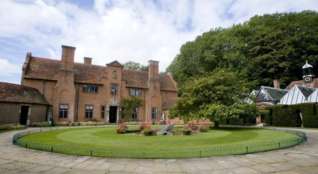 Port Lympne Mansion Hotel Екстер'єр фото